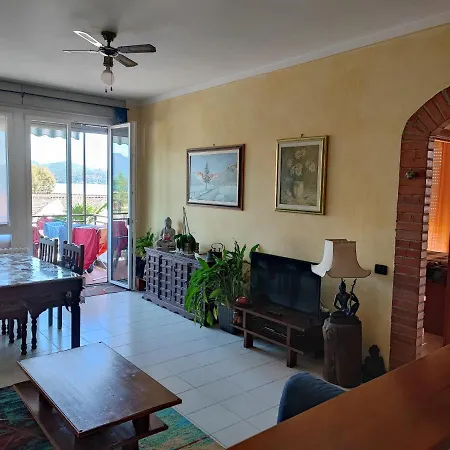 Chic Vista - Casa Janis Appartamento Verbania